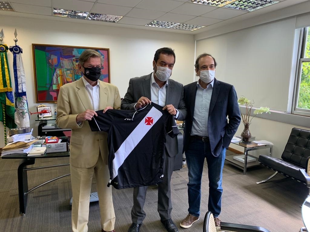 Salgado comenta interesse do Vasco em participar da cessão do Maracanã