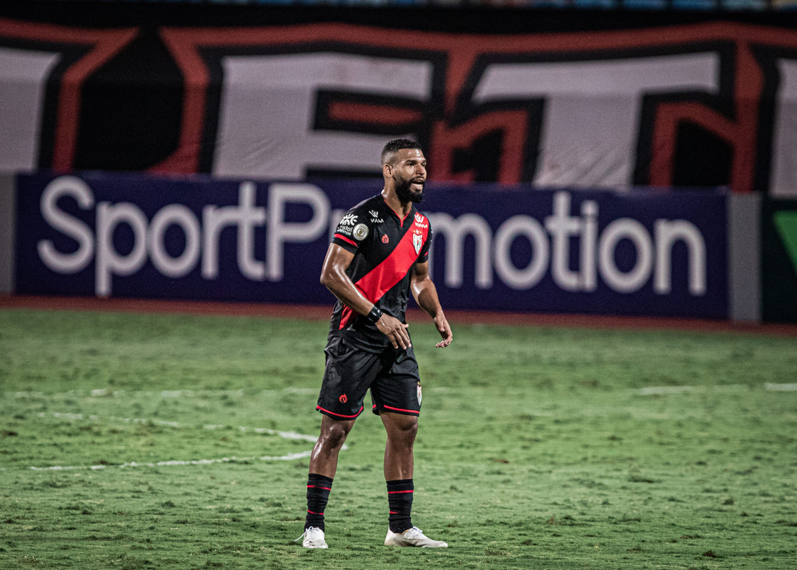 Deu ruim! Ex-Vasco, William Maranhão cobra R$ 291 mil do Clube na Justiça