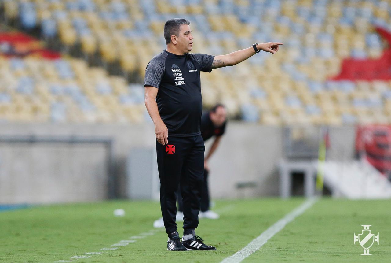 No confronto direto, o técnico Rubro-negro Rogério Ceni segue sem vencer Marcelo Cabo