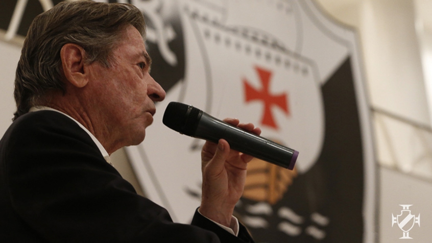 Vasco acerta parte de dívidas com elenco e uma folha salarial de funcionários