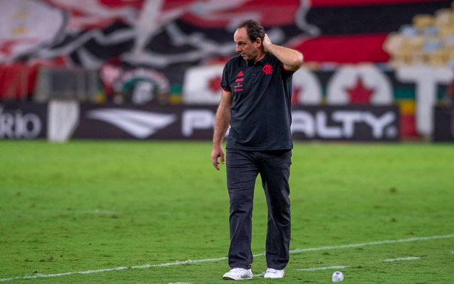 Após derrota, Rogério Ceni elogia o Cruzmaltino: ”Temos que destacar a parte defensiva do Vasco”
