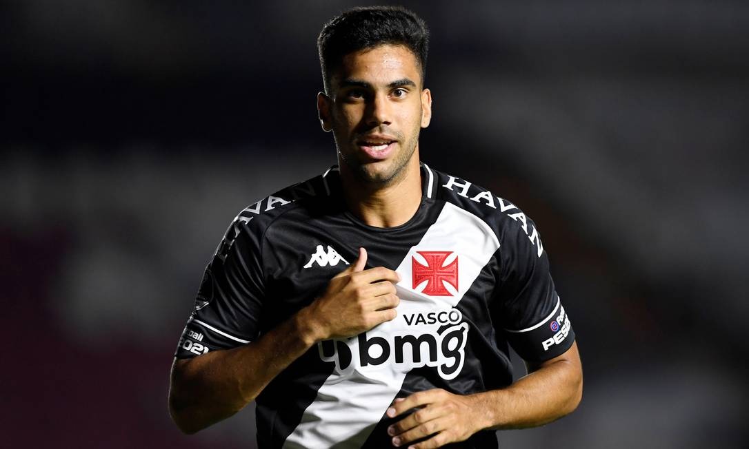 Com hat-trick de Tiago Reis, Vasco vence o Bangu pelo Campeonato Carioca