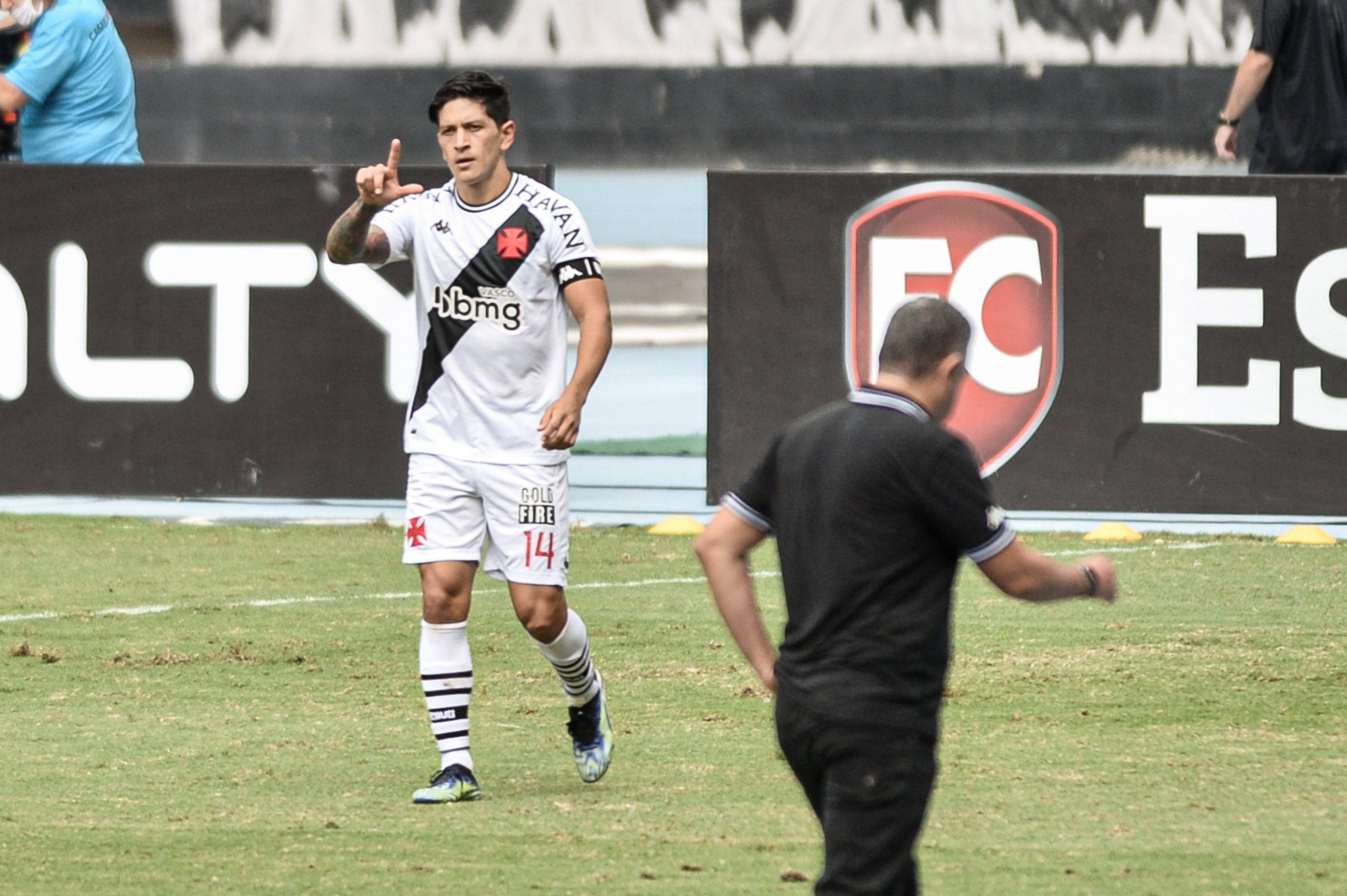 Cano afirma ‘ temos que seguir’ após vitória sobre o Botafogo