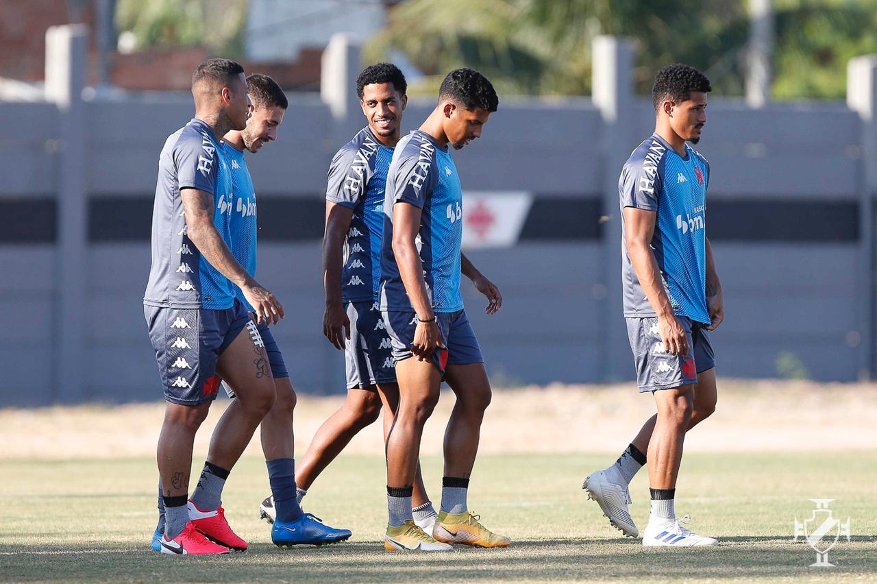 Crônica da Colina: Time titular OK! Mas e os reservas? Resolvem?