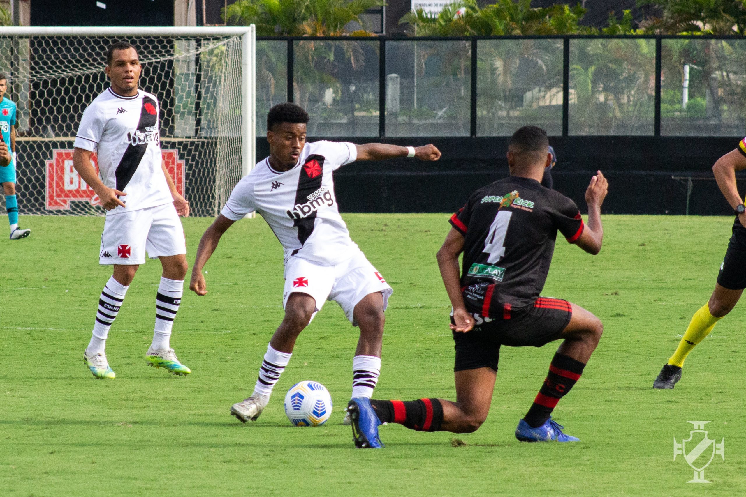 Com time remodelado, Vasco vence o São Raimundo na estreia da Copa do Brasil sub-20; veja os melhores momentos