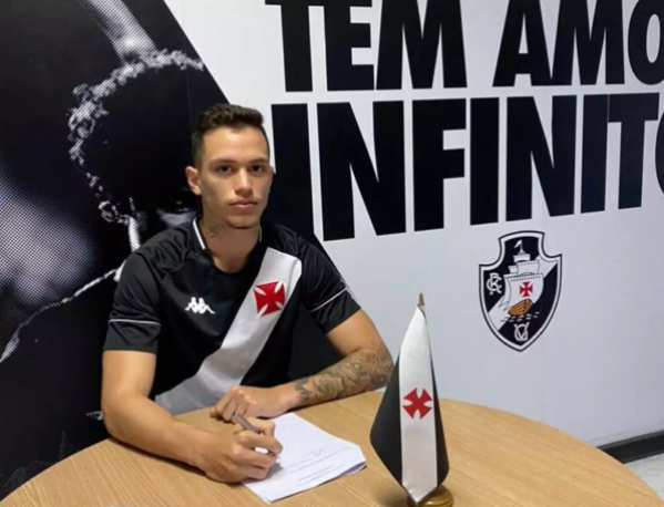Lucas Peres assina com o Vasco