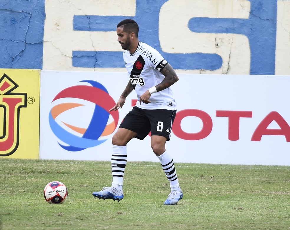 Rômulo mostra que ainda pode ser útil ao Vasco na temporada