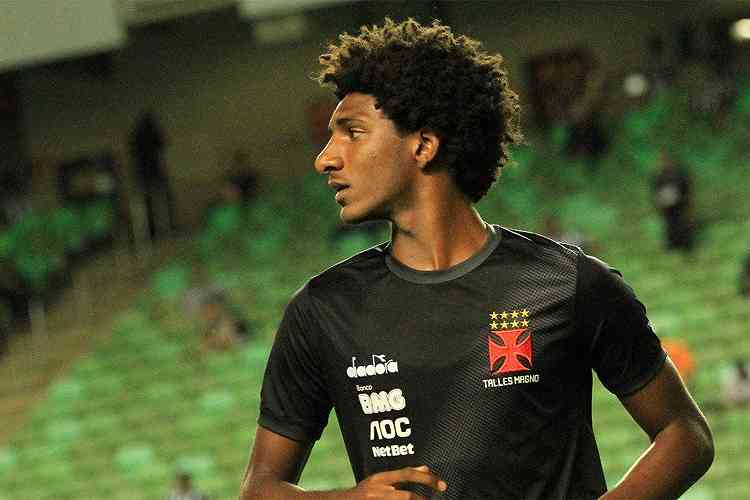 Relembre: Talles Magno descartou atuar pelo Flamengo na carreira