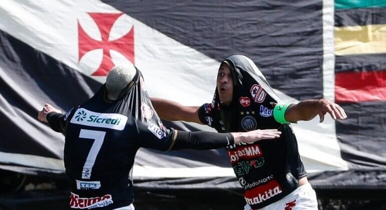 Vasco perde para o Operário