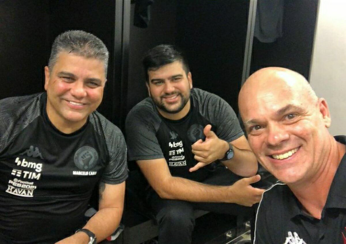 Fábio Cortez afirma que não há clima ruim entre os jogadores: ”Não existe nenhum problema extracampo”