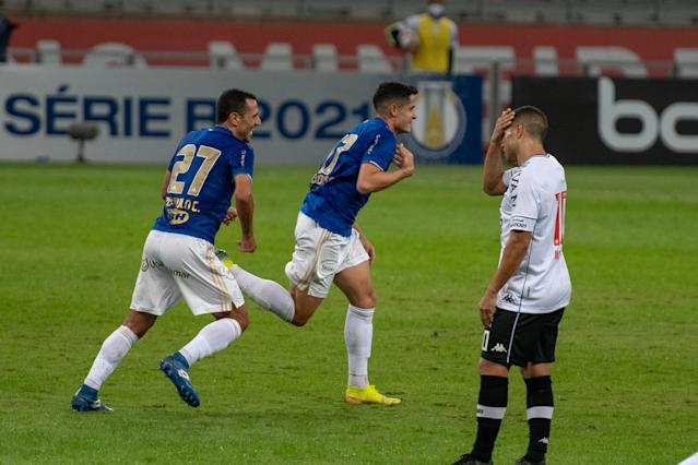 Melhores momentos de Cruzeiro 2×1 Vasco pela Série B