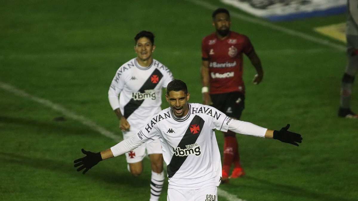 Daniel Amorim após marcar pelo Vasco