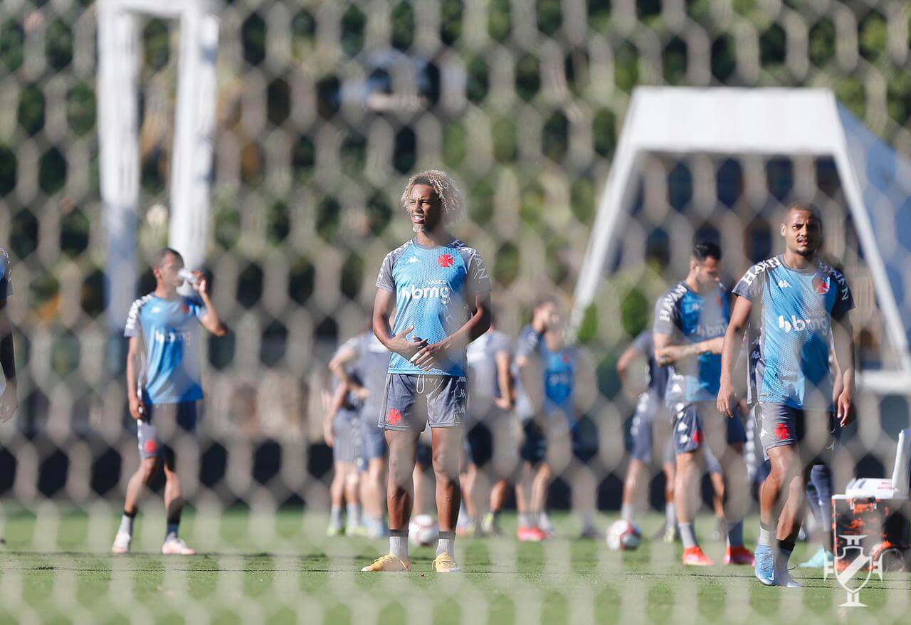 Vasco viaja ao Sul para o confronto contra o Brasil de Pelotas com novidades e ausências
