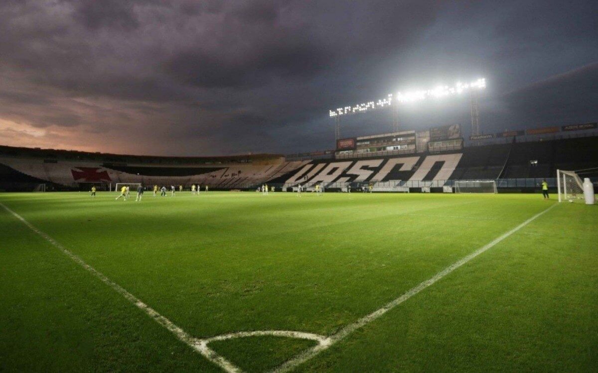 Fluminense fará mais dois jogos em São Januário; Vasco x Brusque muda de horário