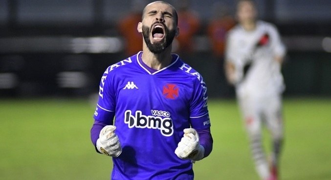 Vasco conta com a volta de Vanderlei e Michel para partida contra Goiás e Rômulo segue fora