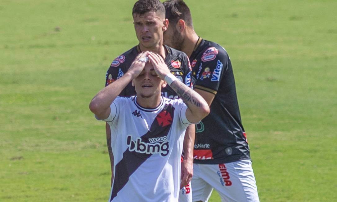 Com mais uma atuação ruim, Vasco vê Ponte Preta superior na partida e segue sem vencer na Série B