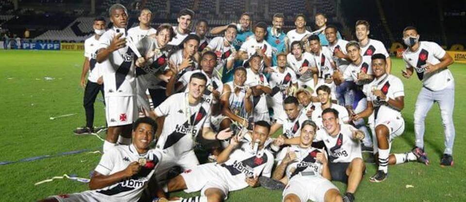 Agora com novo executivo, Vasco reestrutura administração das categorias do base