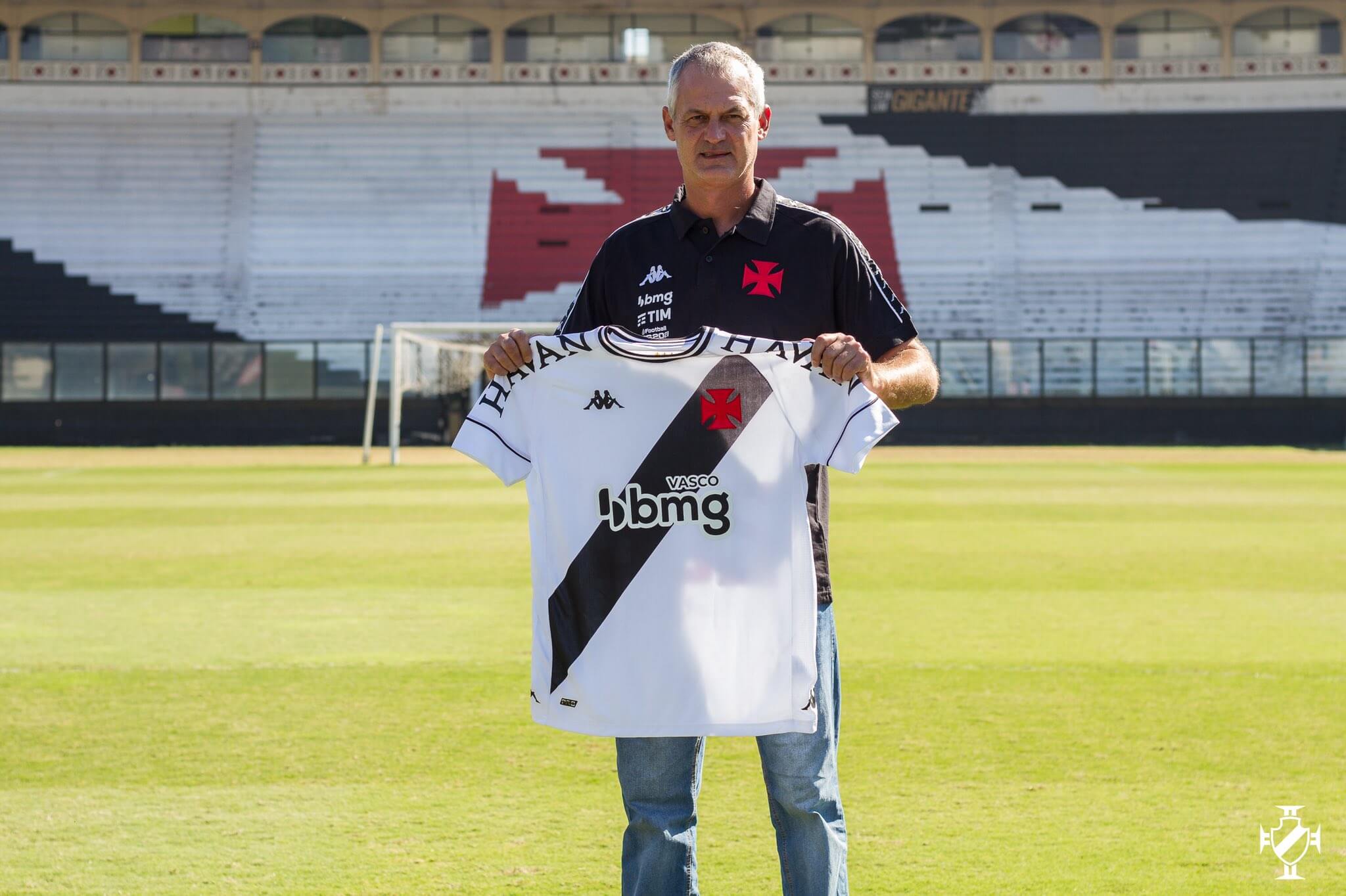 “A oportunidade da minha vida” disse Lisca na coletiva de apresentação