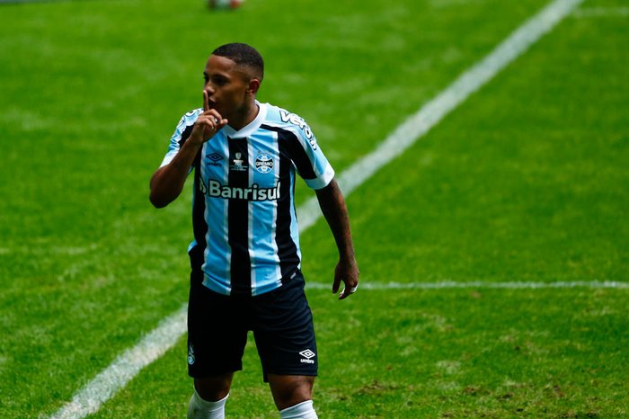 Guilherme Azevedo pelo Grêmio