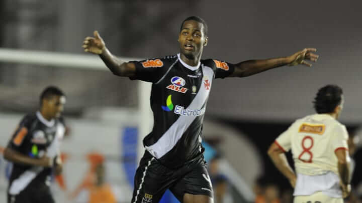 Dedé enquanto ainda atuava pelo Vasco