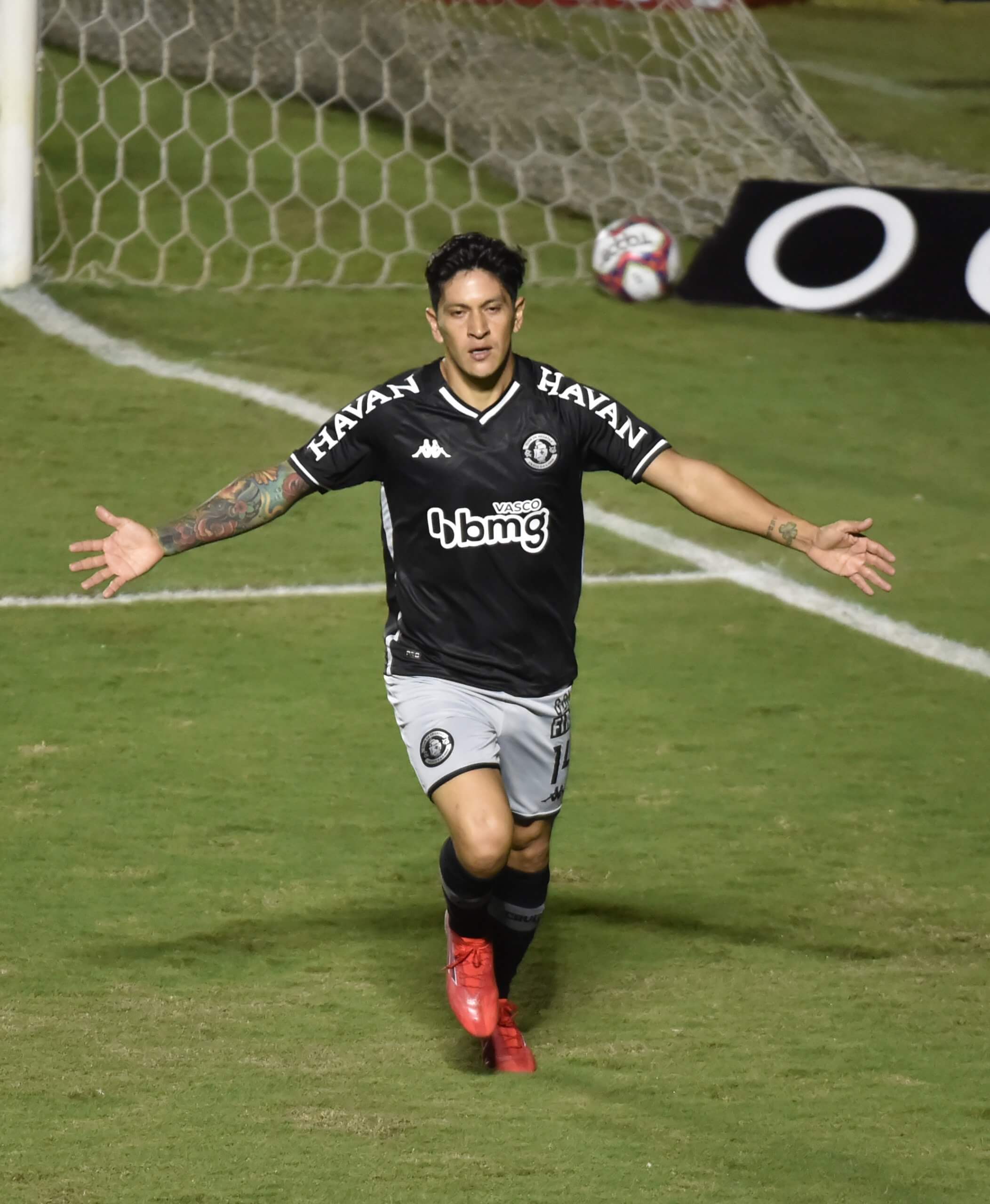 Germán Cano está há um gol de empatar com Parodi na artilharia estrangeira: “Uma honra enorme”