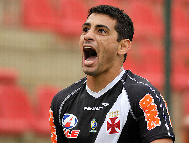 Diego Souza: Apesar de especulação, fonte ligada ao jogador garante que não há contato com o Vasco