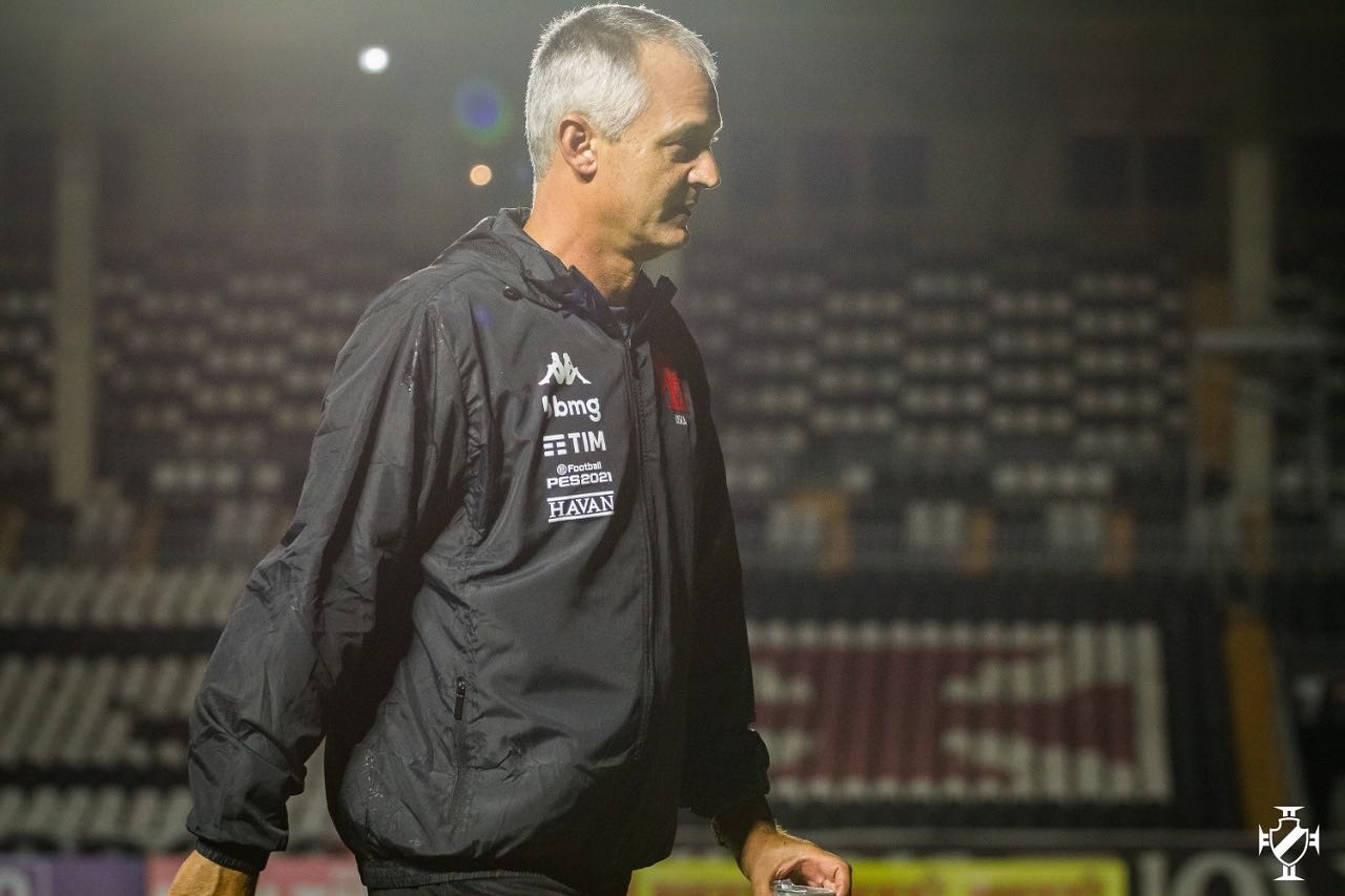 Lisca sobre reforços: “Se a gente não conseguir solução no grupo, talvez tenhamos que buscar fora”