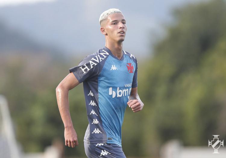 Arthur Sales: Erro contra São Paulo e poucas chances com Lisca