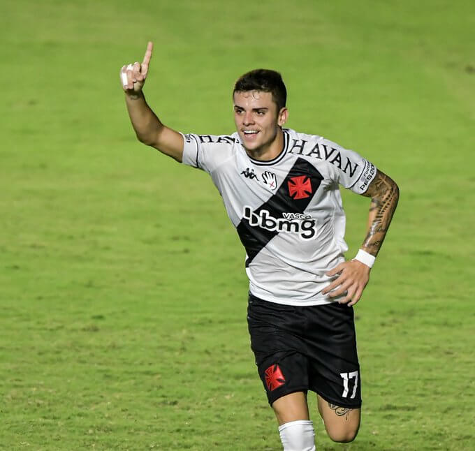 Com Gabriel Pec no time titular, Vasco fez mais gols no Brasileirão