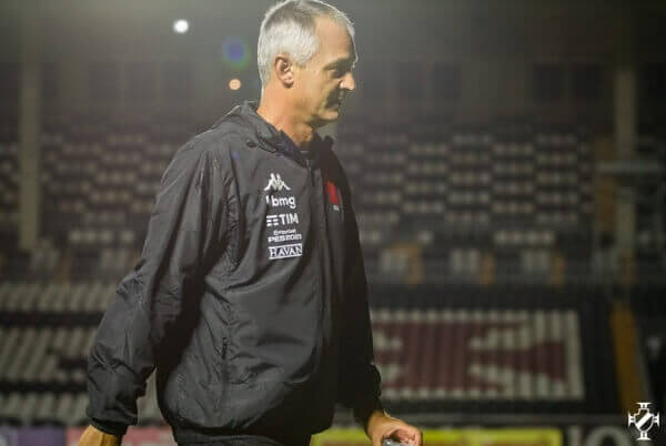 Lisca sobre folga dos jogadores olímpicos: “Não foi decisão minha, partiu da diretoria”