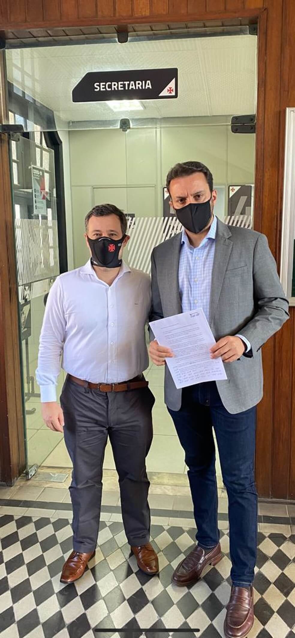 Sempre Vasco protocola carta com criticas a gestão de Jorge Salgado