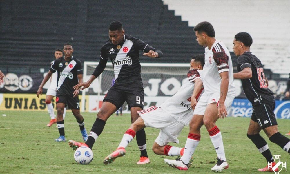 Vasco perde para o Flamengo