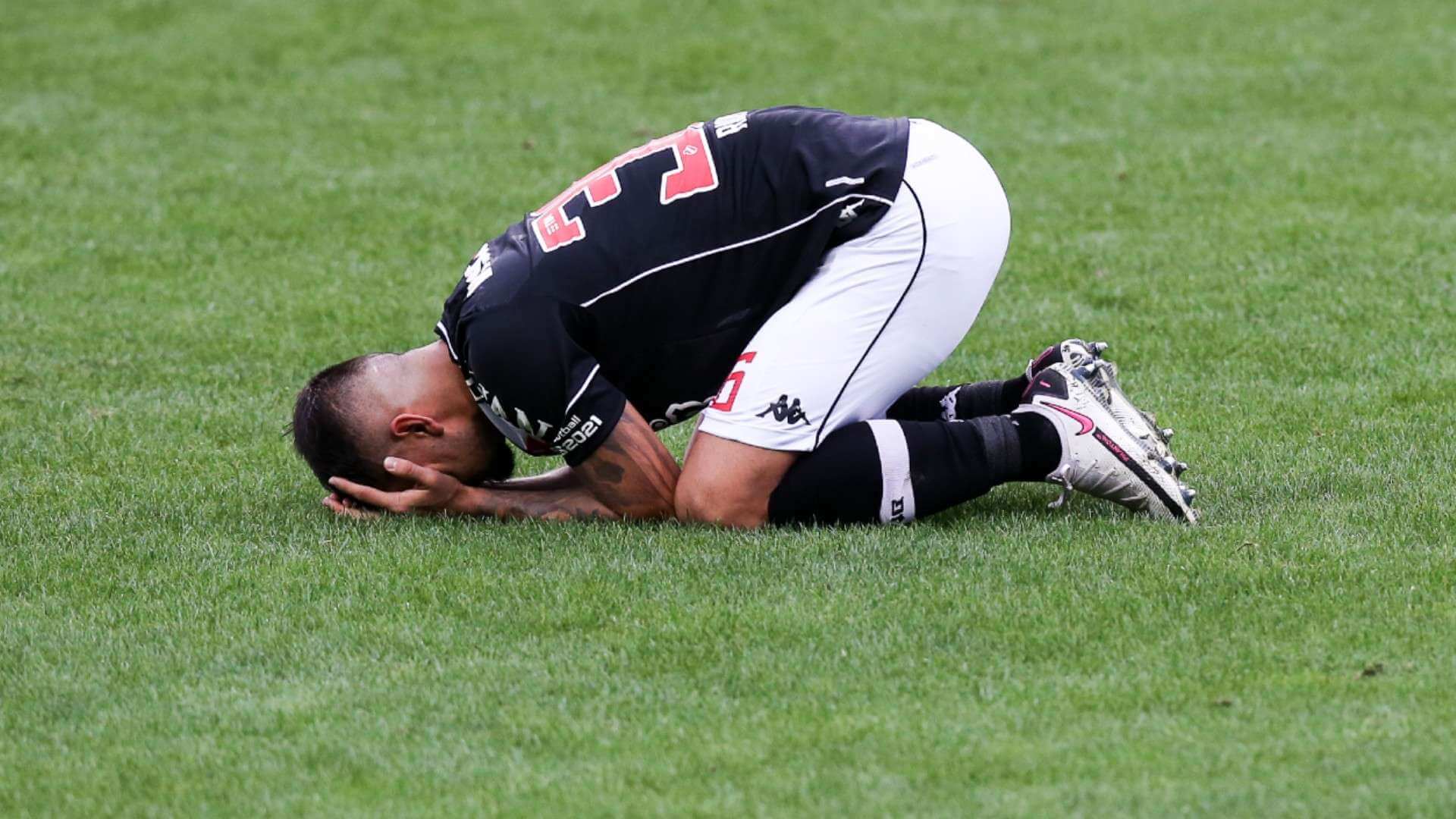 Vasco perde para o Remo