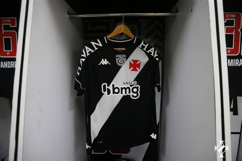 Em seu 100° jogo com a camisa do Vasco, Ricardo Graça falha e assume erro: “Responsabilidade da derrota é toda minha”