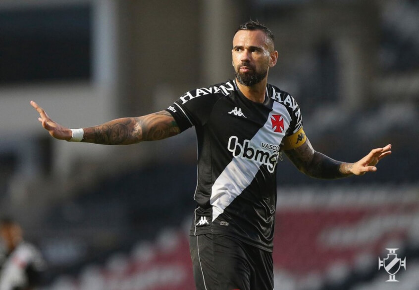 Castan, Léo Jabá e Lisca podem atuar em Vasco x Vitória