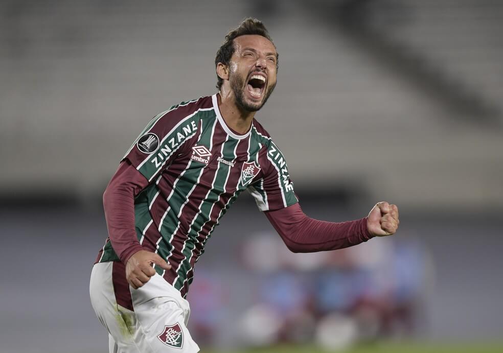 Vasco só fará proposta por Nenê se o meia rescindir com Fluminense
