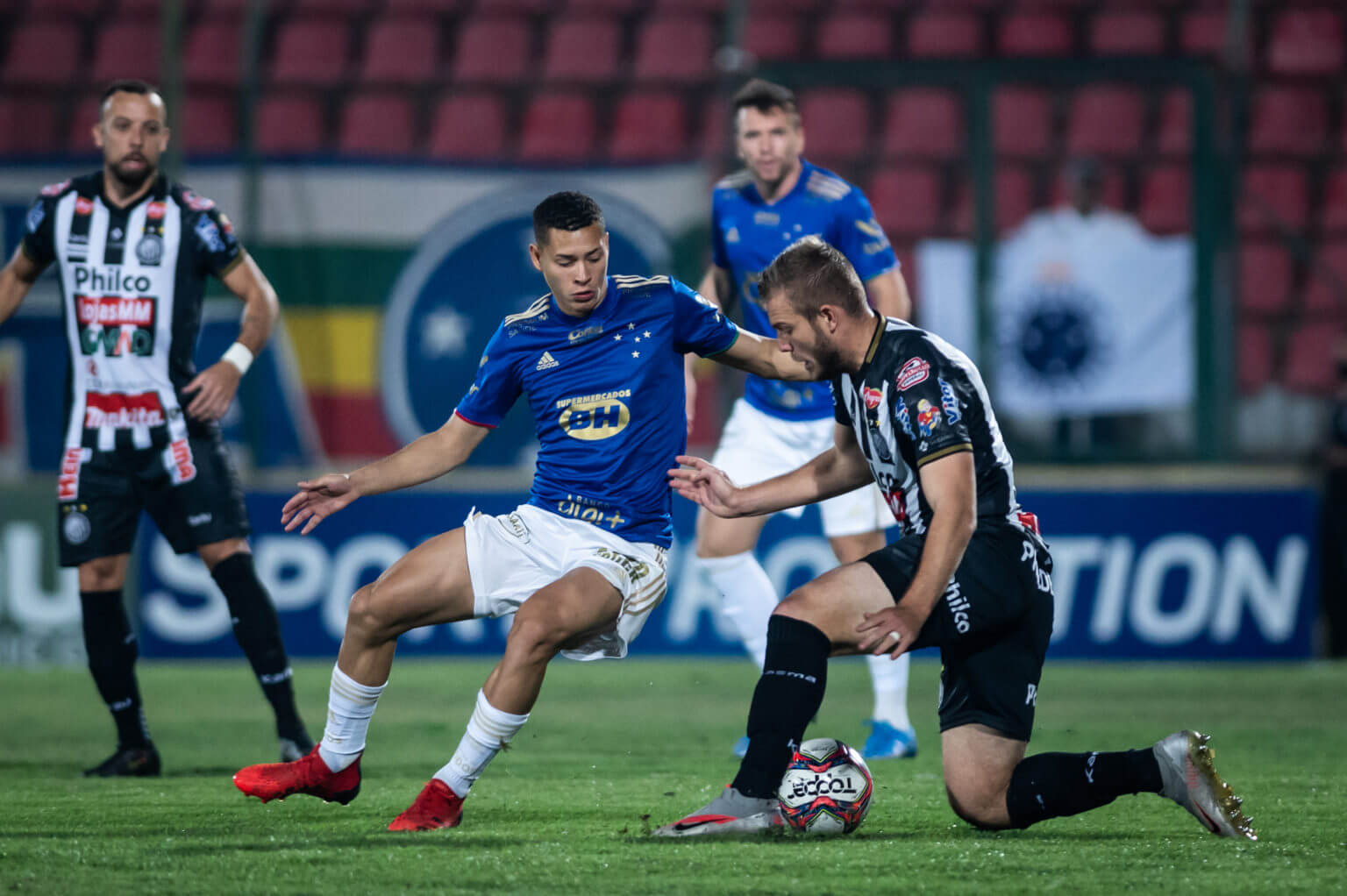 Análise e Opinião Cruzeiro, adversário do Vasco