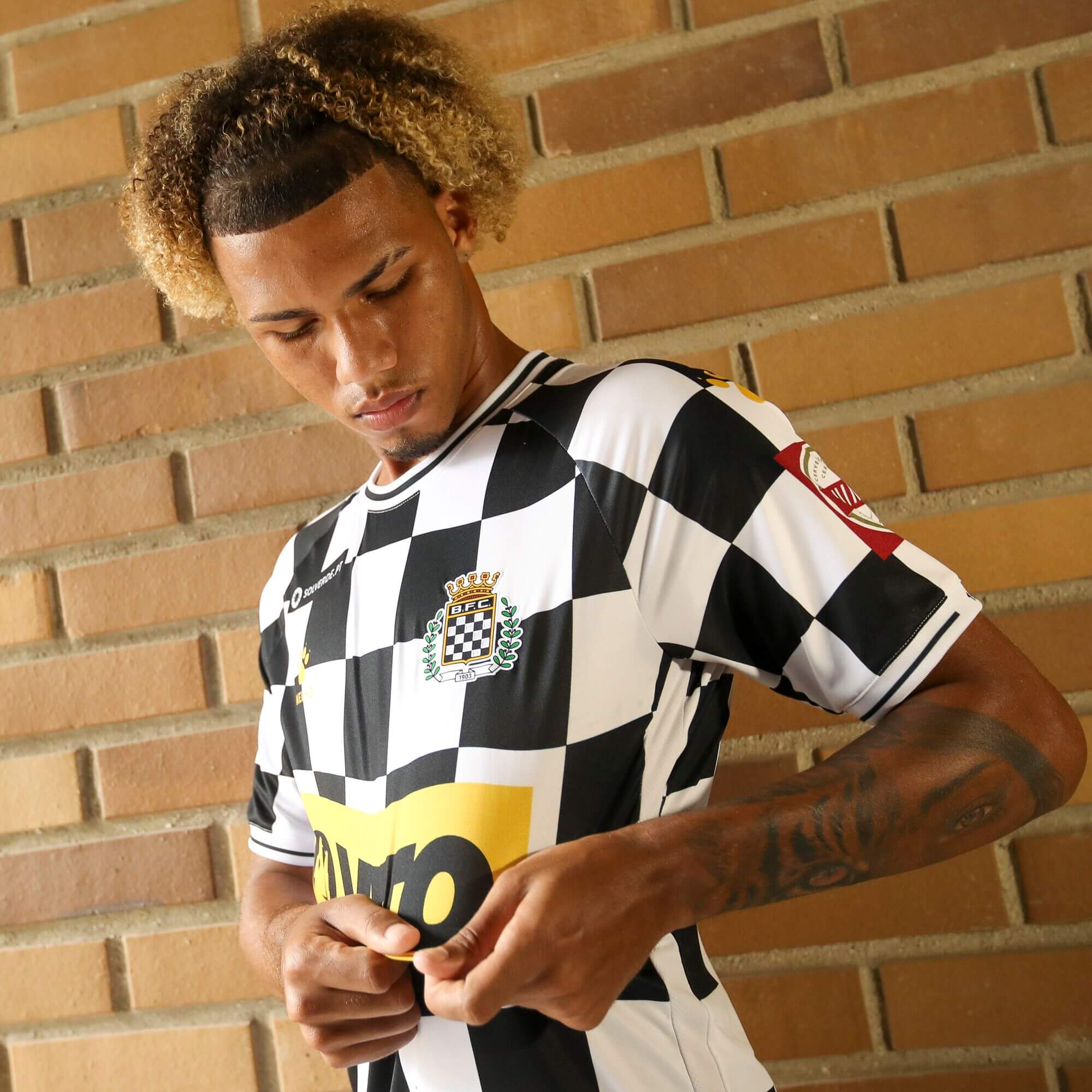 Vasco conclui transação do lateral-direito Nathan para o Boavista-POR