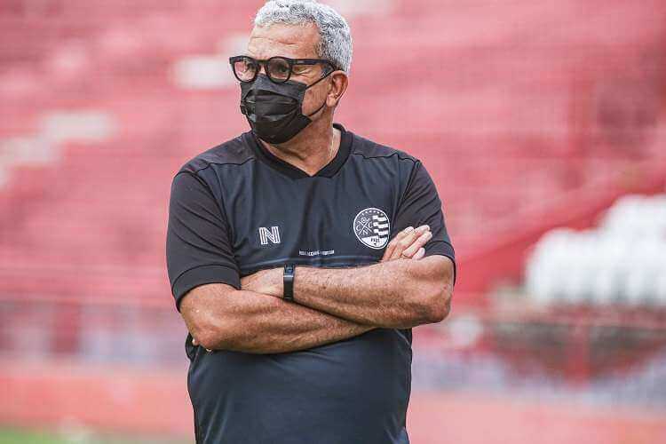 Helio dos Anjos é sondado no Vasco