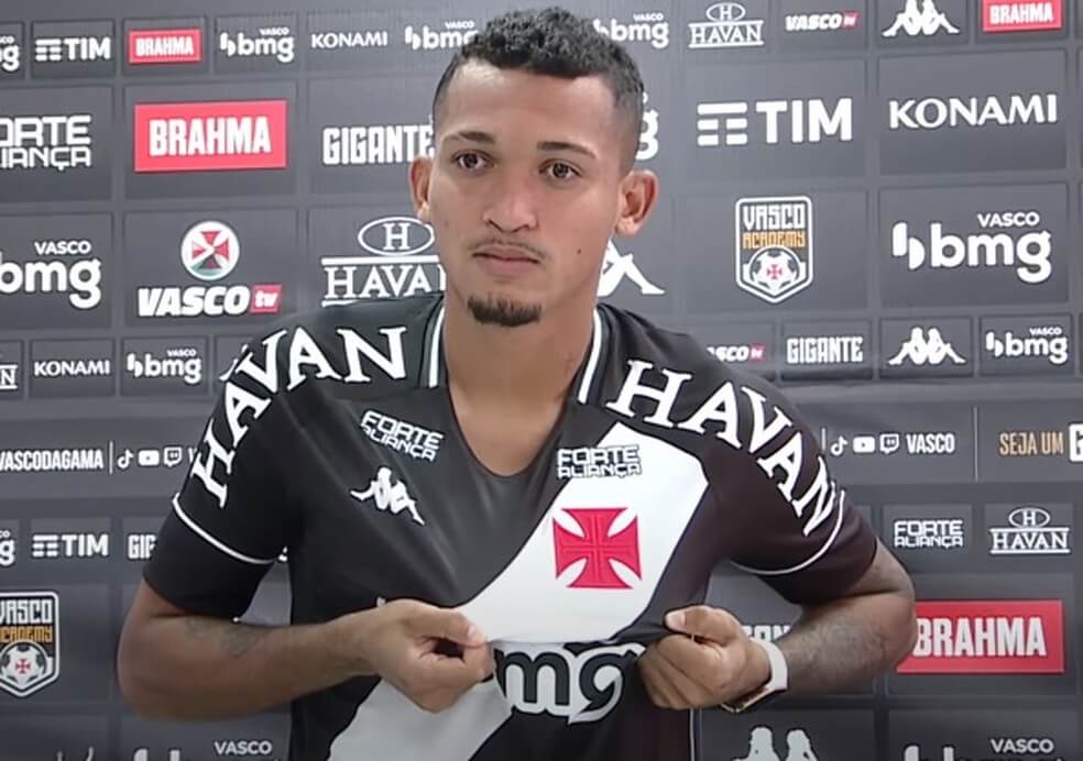 Zagueiro Walber é apresentado no Vasco: ”Eu não pensei duas vezes”