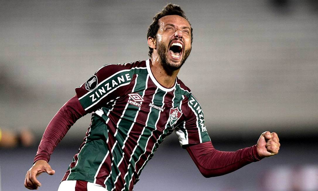 Pressionado por reforços, Vasco teria sondado a situação de Nenê e Victor Luis