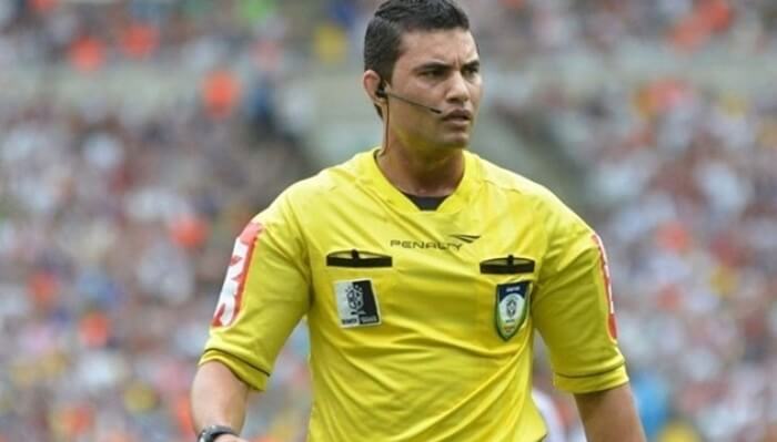 Árbitro Marielson Alves da Silva teve uma atuação polêmica em Vasco x CSA, no ano de 2019