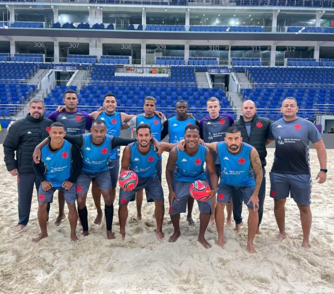 Beach Soccer: Com show de Mauricinho, Vasco avança no Mundial de Clubes