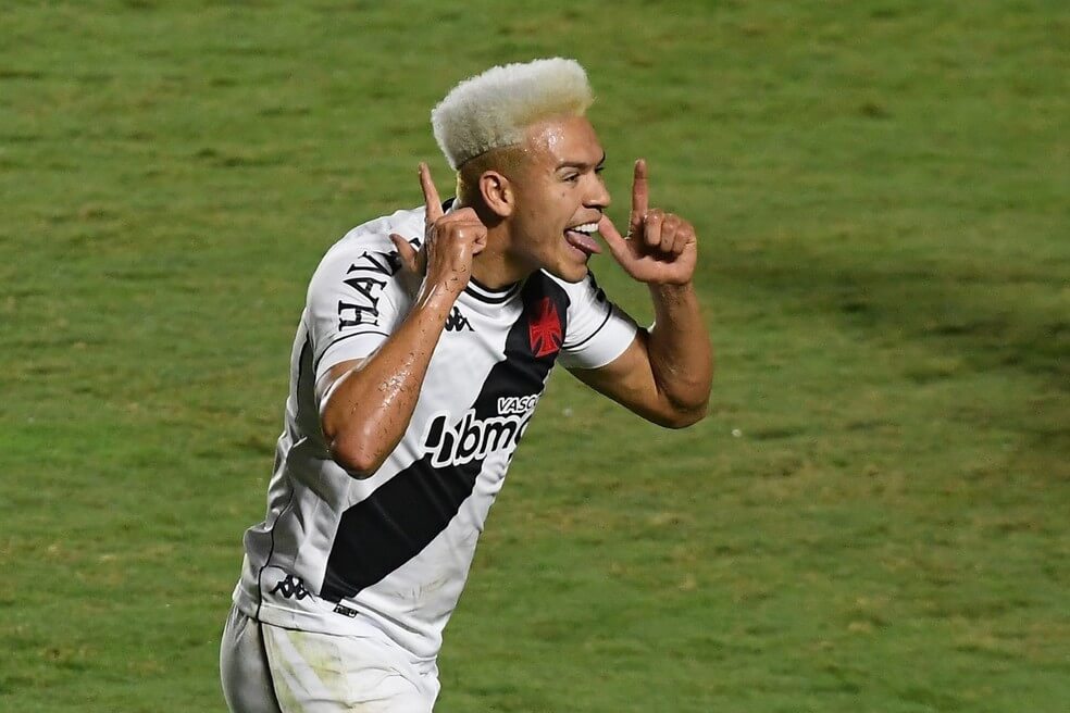 Marquinhos Gabriel recebe elogios da comissão técnica do Vasco