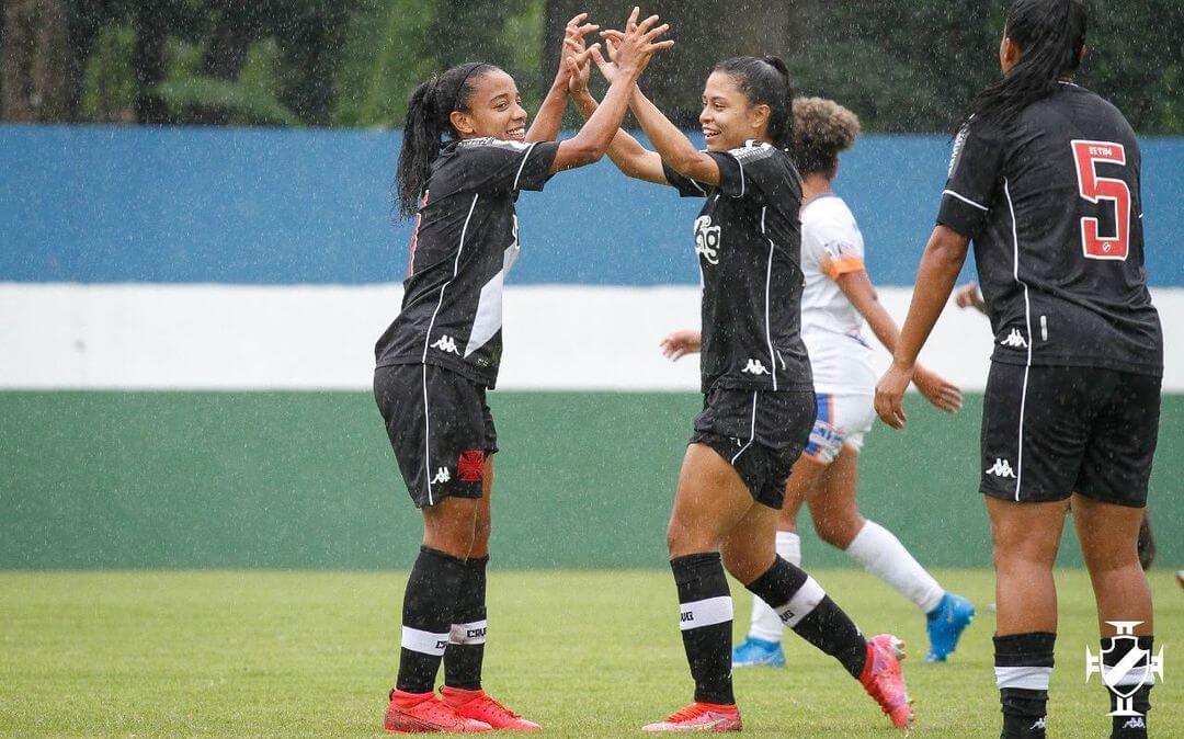 Outra goleada! Vasco vence o Duque de Caxias por 4 a 0 pela Taça Guanabara no feminino