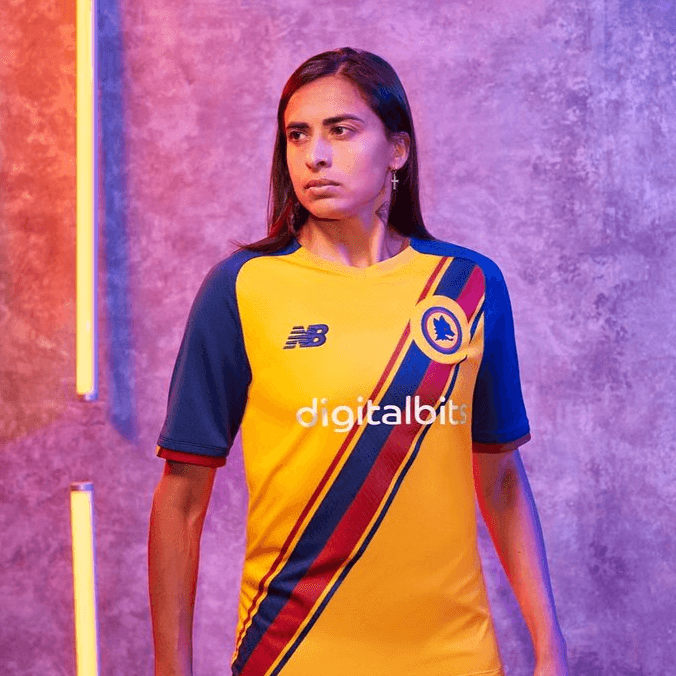Roma lança linda camisa nº 3 para a temporada....