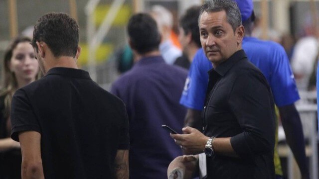 Vasco trabalha com três nomes para o departamento de futebol; Agente Carlos Leite tem participação interna