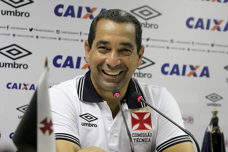 Zinho nega ter sido procurado pelo Vasco