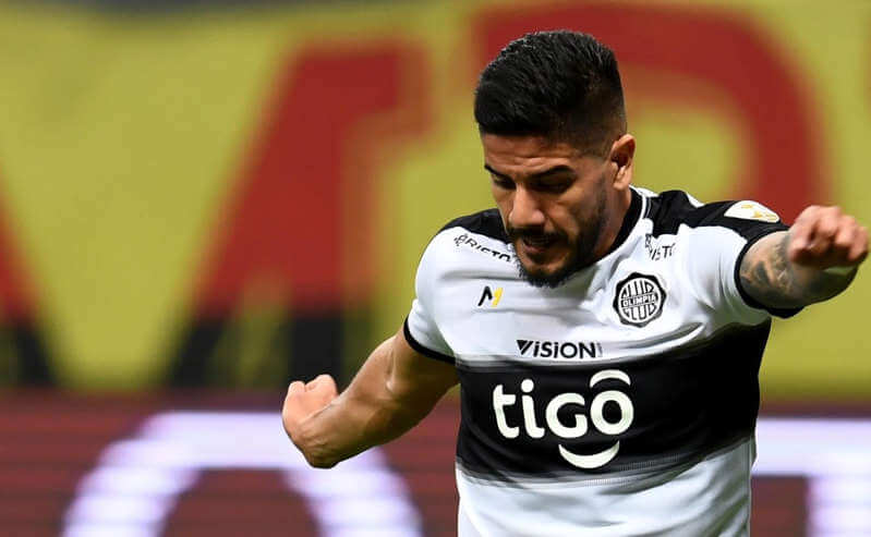 Especulado no Vasco, Jorge Recalde está perto de deixar o Olímpia/PAR