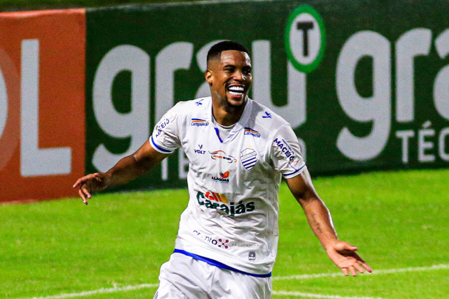 Iury Castilho está sendo observado pelo Vasco